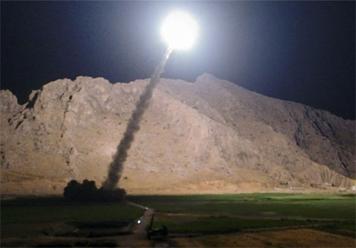 Irán califica de advertencia el ataque a Daesh en Siria Irán califica de advertencia el ataque a Daesh en Siria